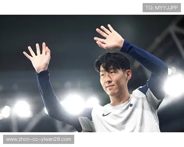 足球球星高质量头像及背后故事深度解析，让你更懂他们的成长与传奇